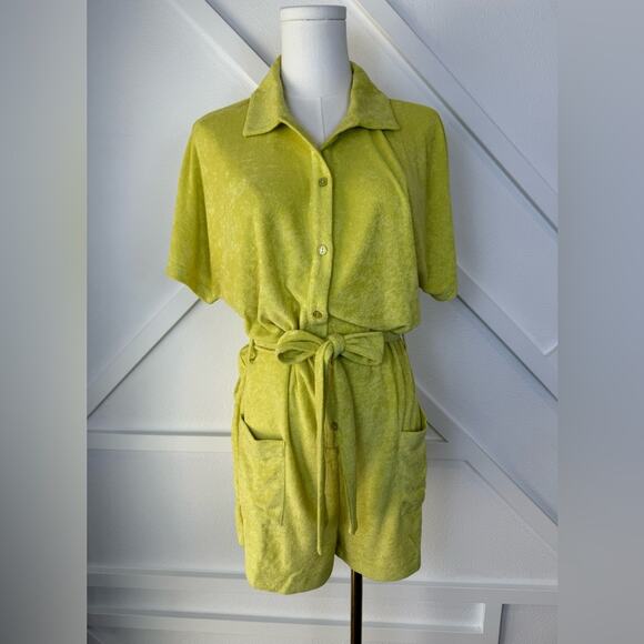 NWT Andie Swim Terry Button-Up Short Romper Honeysuckle Swim Cover
Size Small - Picture 1 of 8